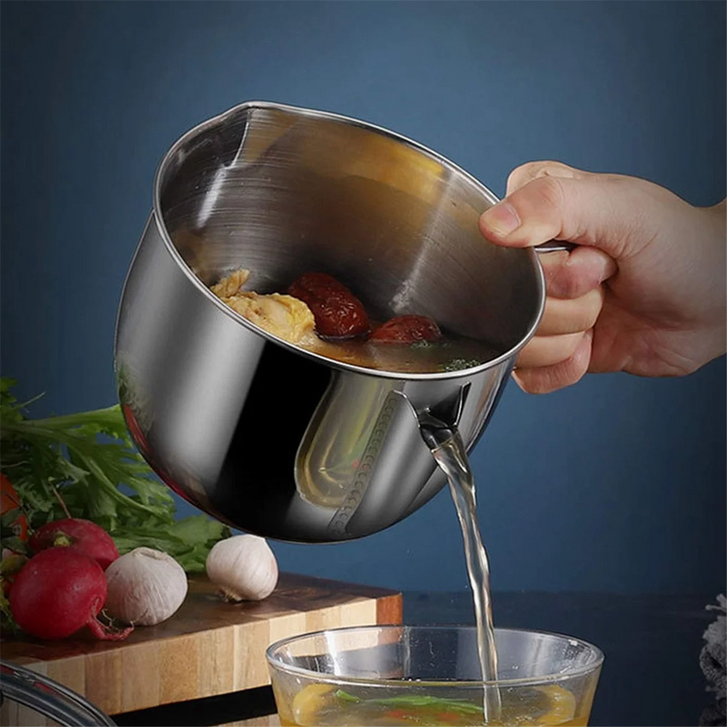 Stainless Steel Fat Separator 1L/4 Cup Gravy Grease with Strainer and Glass Lid Soup Oil Cup