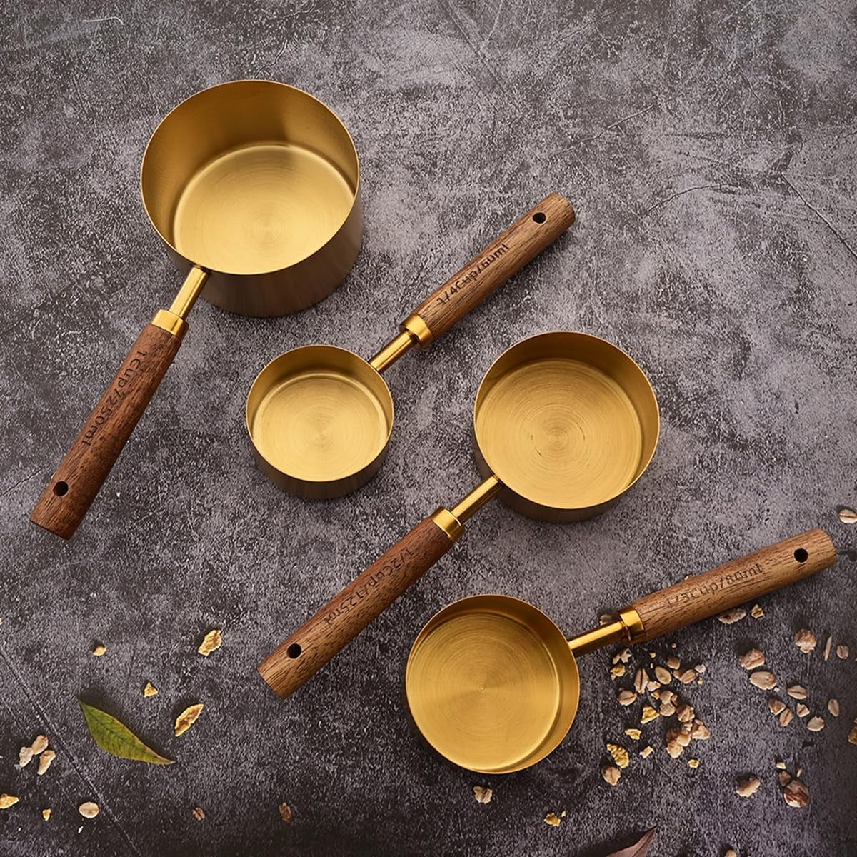 8 pieces Golden Measuring Cups Set and Measuring Spoons Set with Scale Wooden Handle Stainless Steel Dry &amp; Liquid Measuring Cup for Cooking Baking